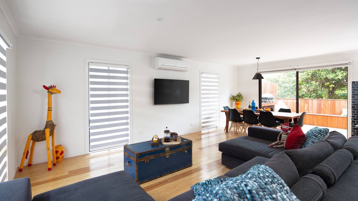 Smiths Beach House | BEACHWOOD CLASSIC- Enjoy the island like a local