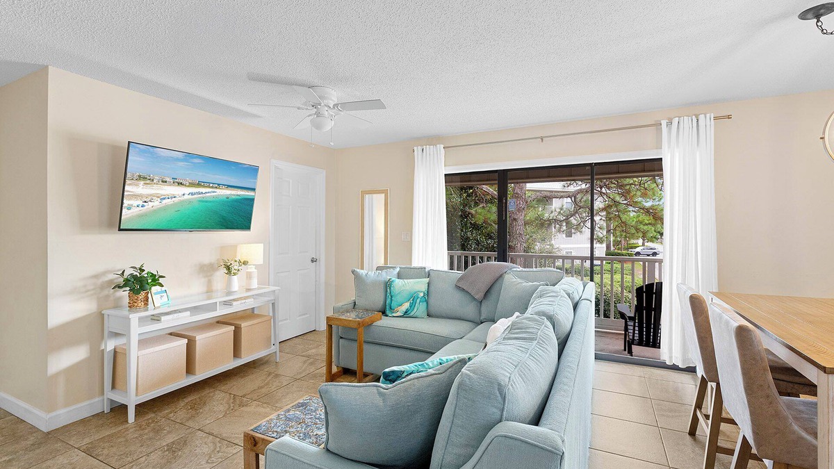 Seagrove Beach Condo | Beachwood Villas 13B - Updated 30A Condo, Walk to the Beach + Restaurants!