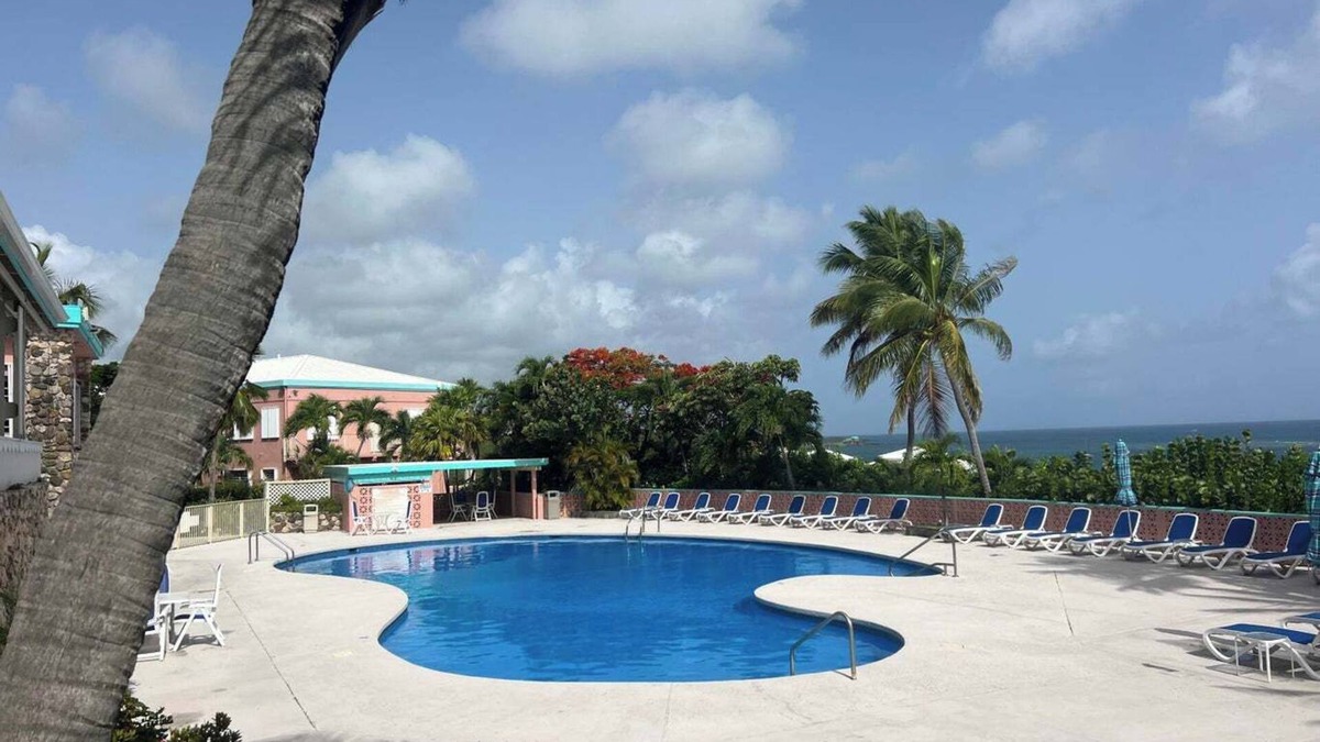 Cotton Valley Condo | Beachy 2 Bedroom Coakley Bay Condo with AC, pool and backup generator.