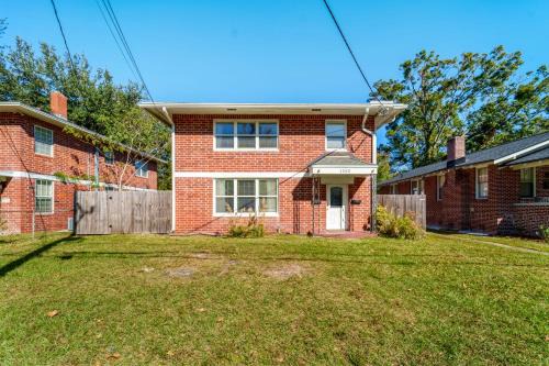 Avondale Apartment | Beachy Bungalow at Jacksonville