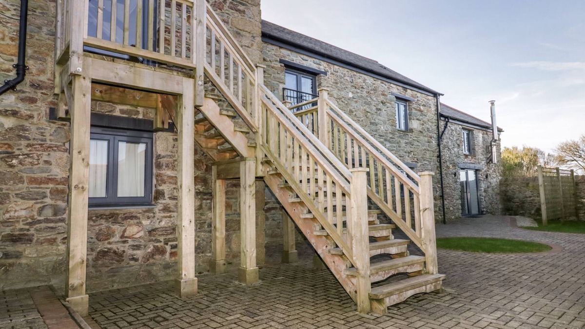 St. Agnes Cottage | BEACON BARN, pet friendly, with open fire in St Agnes