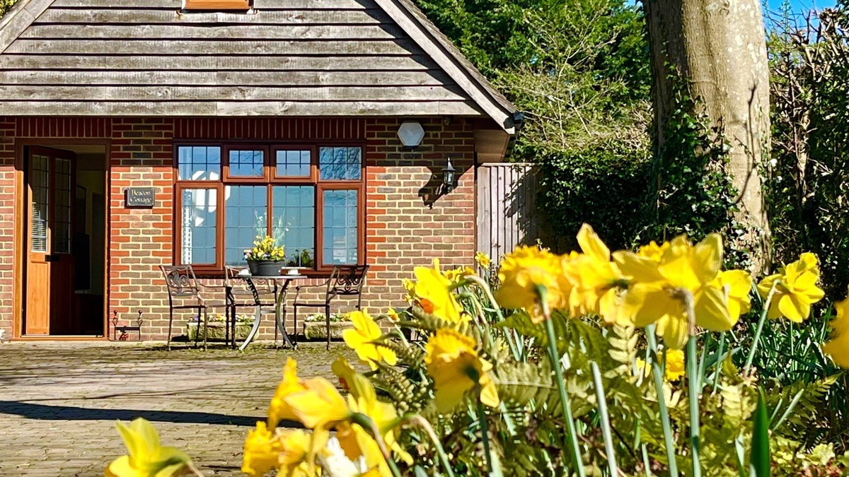 Clayton Cottage | Beacon Cottage by inspirestays.com - a cottage that sleeps 2 guests in 1 bedroom