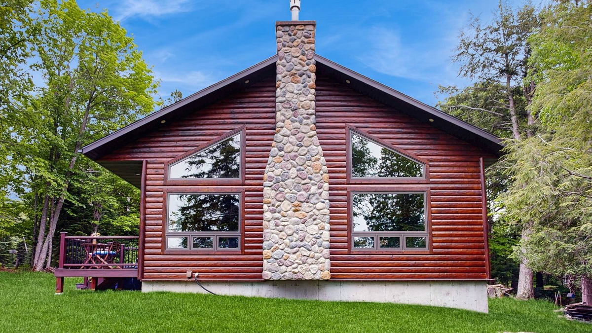 Presque Isle Cabin | Beacon Point | Lakeside cabin in Presque Isle with a firepit and water access