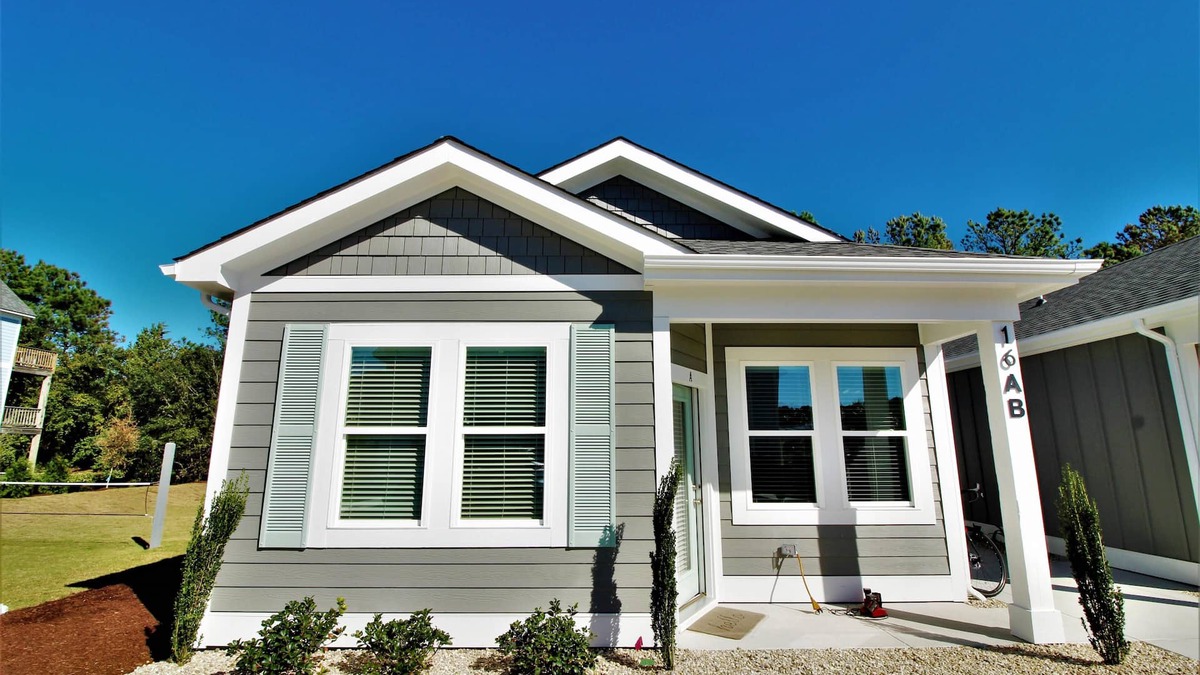 Whalehead Beach Apartment | Beacon Quarters by KEES Vacations