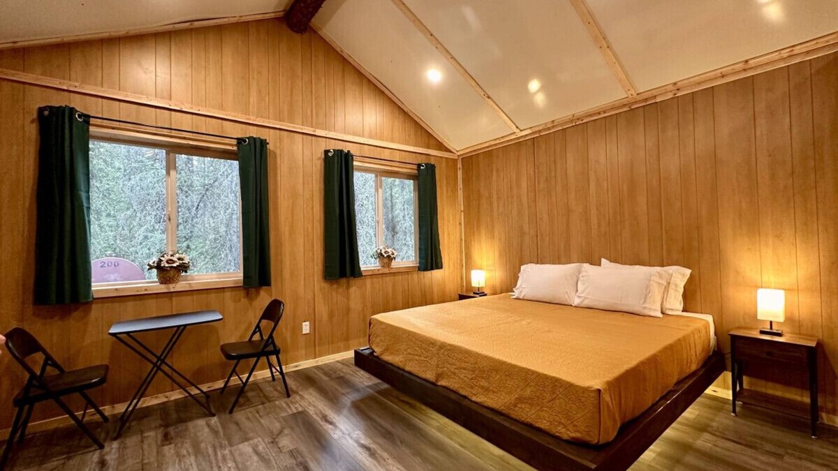 Tok Cabin | Bear Cabin 2 in Tok Alaska
