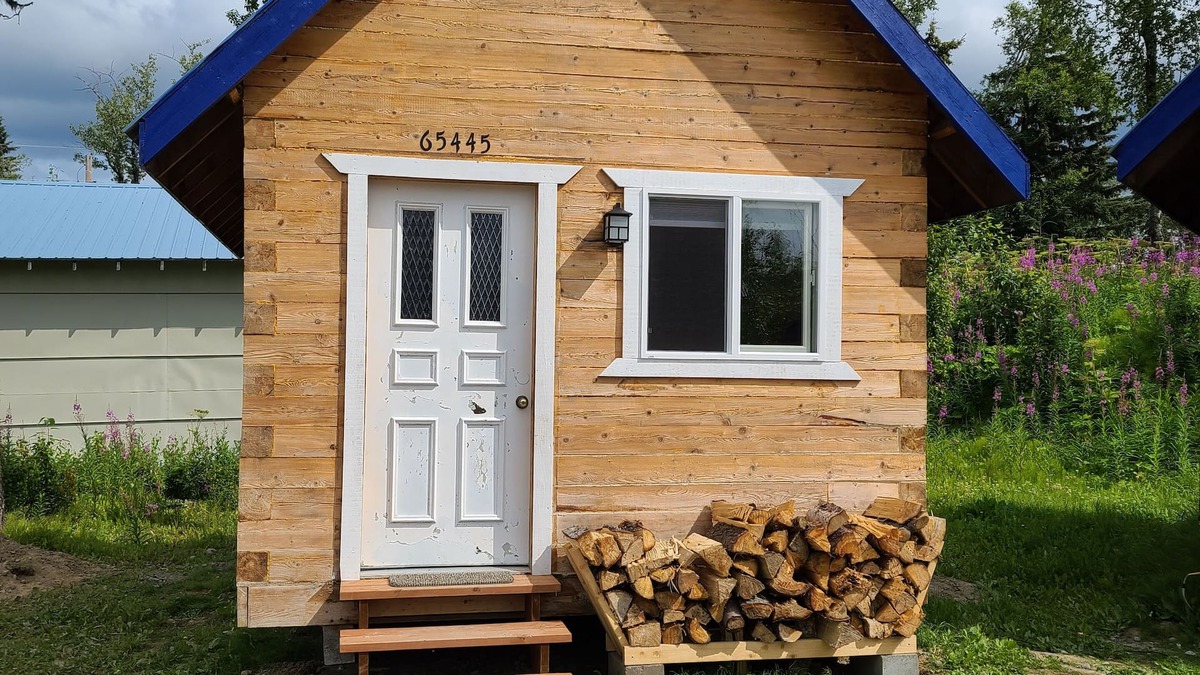 Ninilchik Cabin | Bear Cabin in the Heart of Moose Country Alaska!