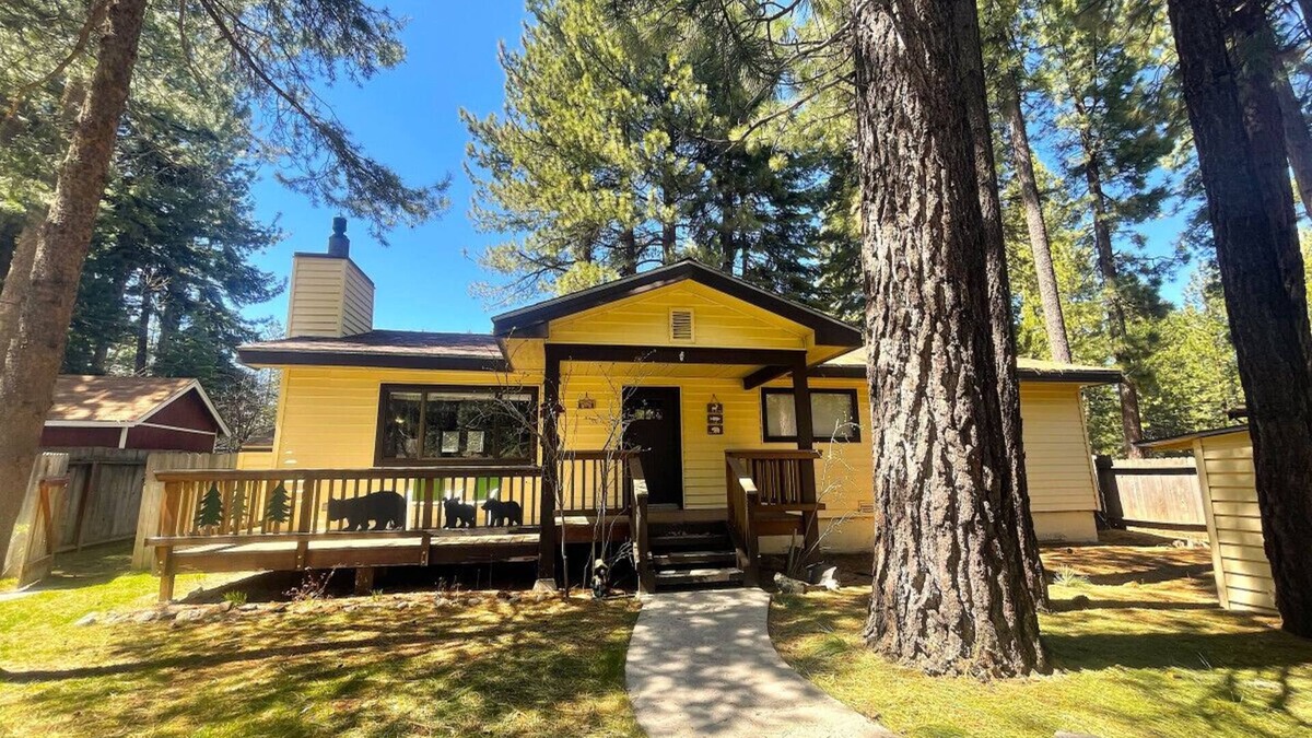 Pioneer Trail House | Bear Claw Trails - Dogs + Awesome Yard + Fire Pit