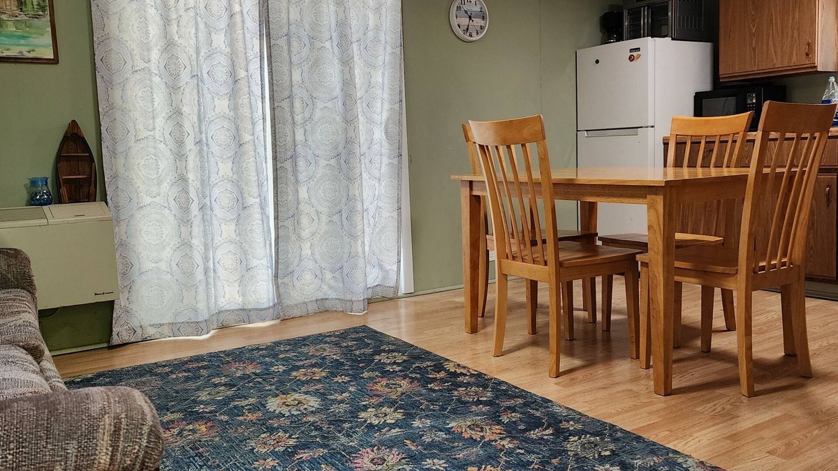 Solon Springs Cottage | Bear Cottage: Northwoods Comfort in a Cozy Lakeside Nook