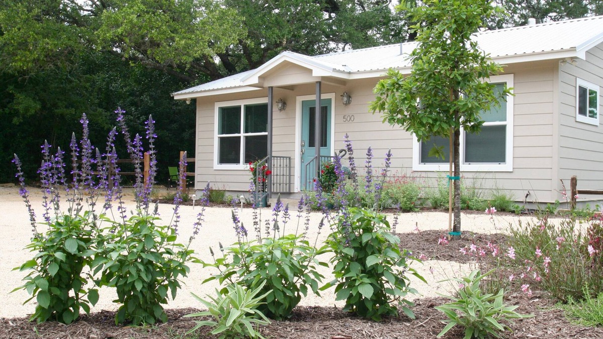 Manchaca House | Bear Creek Cottage nExquisite Texas Retreat!