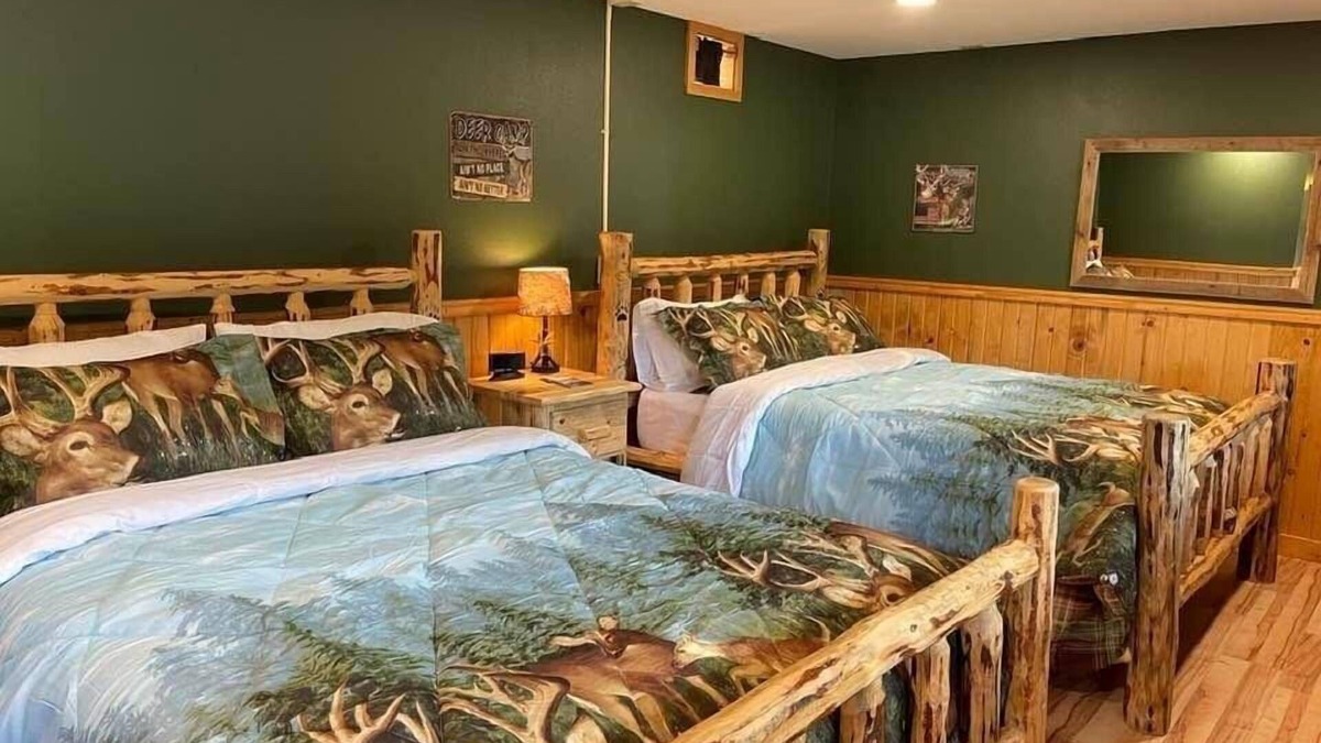Thompson Falls Cabin | Bear Creek Resort, Lower Cabin Suite (2 queen beds), Lower Cabin Suite (2 queen beds)
