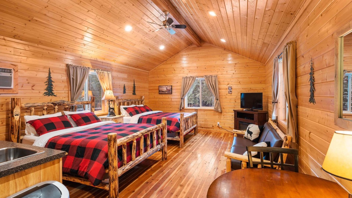 Thompson Falls Cabin | Bear Creek Resort, Cabin Suite (end unit 2 queen beds), Cabin Suite (end unit 2 queen beds)