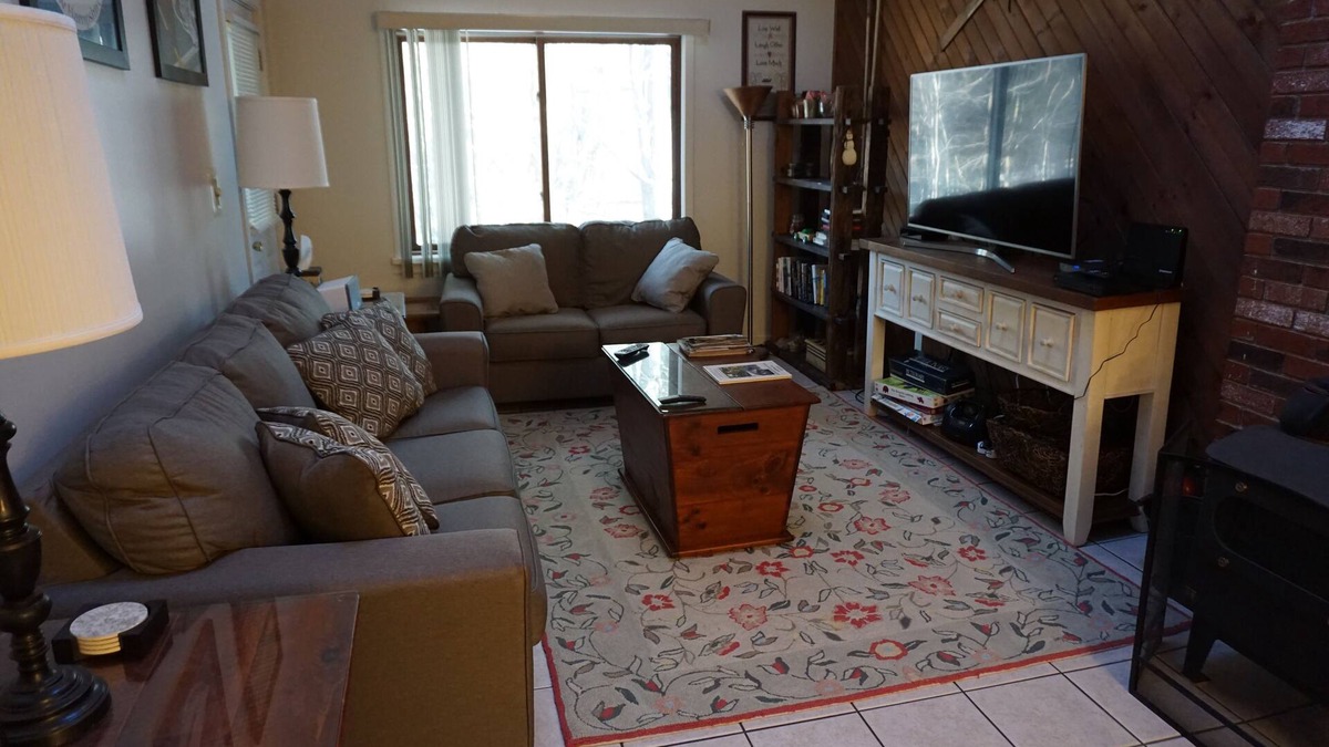 Bartlett Condo | Bear Cubs' Penthouse - Seasons at Attitash Sleeps 10, 2 HD TVs, 200 Mbps Wifi