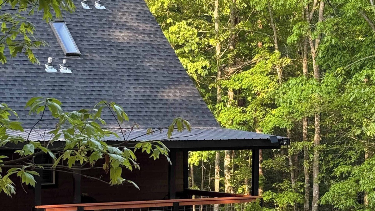 Mineral Bluff Cottage | "Bear Den" MTN Views, Hot Tub, & Secluded