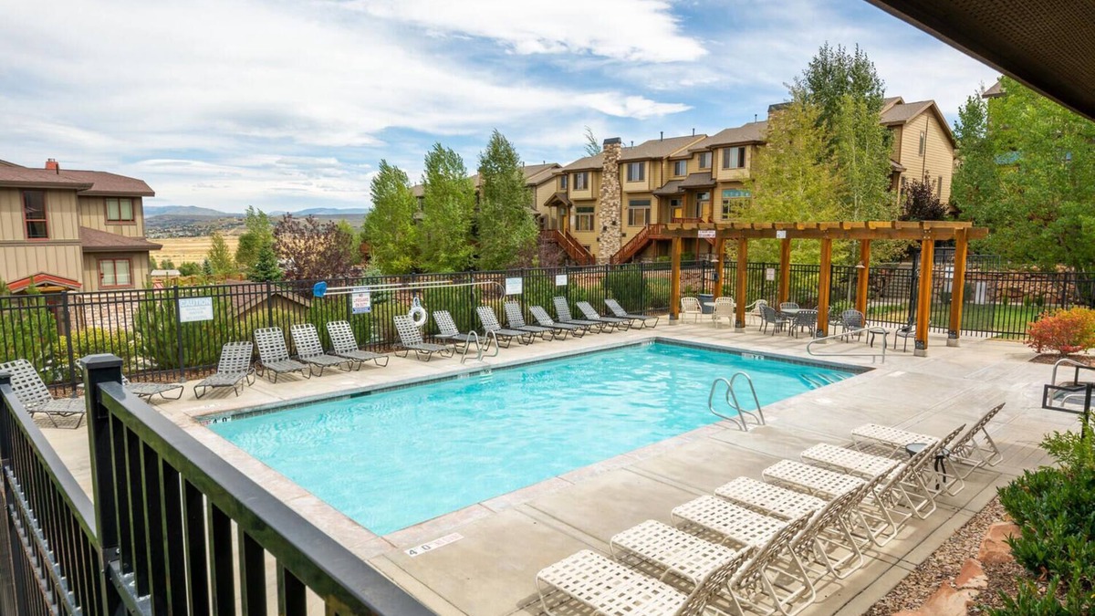 Bear Hollow Village House | Bear Hollow Hideaway! Private HOT TUB and Patio!