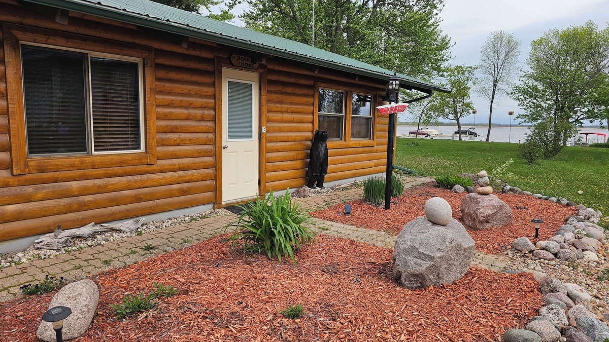 Fremont Cabin | Bear Lodge, Fantastic Views Of Partridge Lake Fremont Wisconsin Wolf River