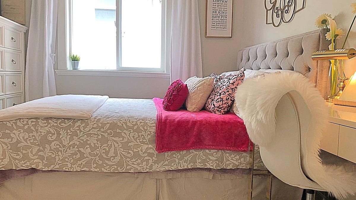 Langford House | Bear Mountain 3 Bedroom Modern Farmhouse Home