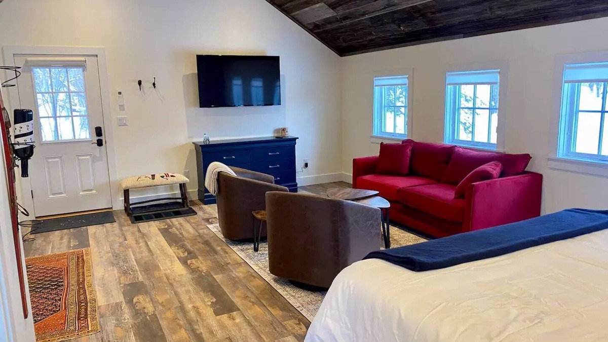 Manchester House | Bear Pass Bunkhouse