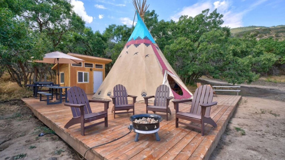 Mount Pleasant RV Rental | Bear Paw Den · Glamping Teepee w/King Bed sleeps 4 w/private pond