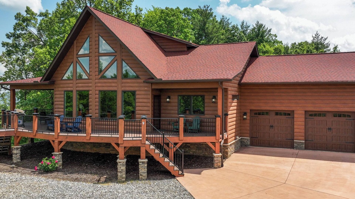 Boomer Cabin | Bear Paw Lodge - North Carolina