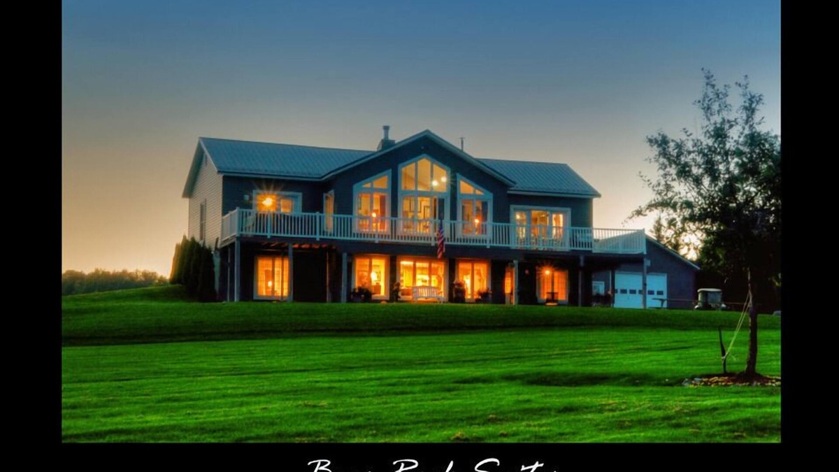 Colebrook Hotel | Bear Rock Suites