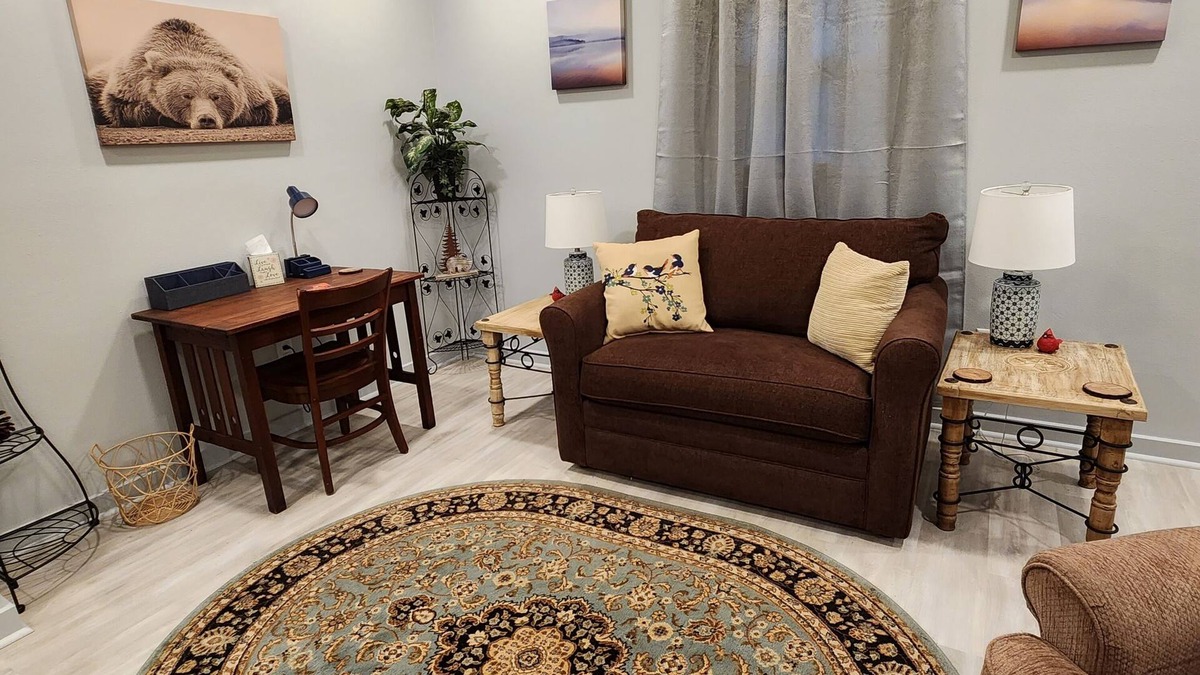 Jacksonville Apartment | Bear's Den on Kodiak Court!
