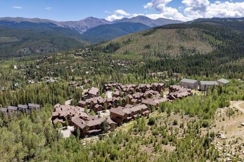 Bear Crossing House | Bear Trail townhouse