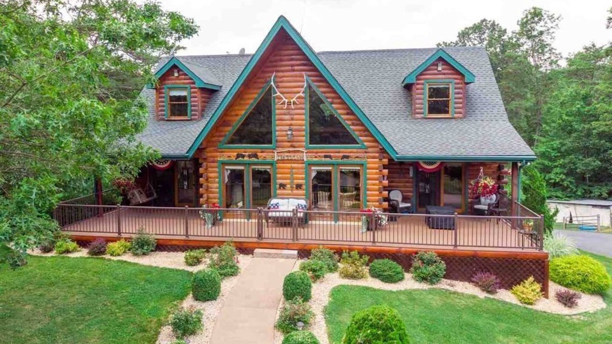 Dayton Cabin | Bear Villa Lodge-Sleeps 10 comfortably, nature galore, about 25 mins to JMU