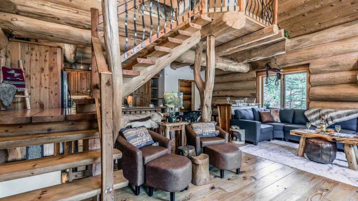 Ruidoso Apartment | Bearfoot Lodge: Hot Tub, Pets, River & Trails