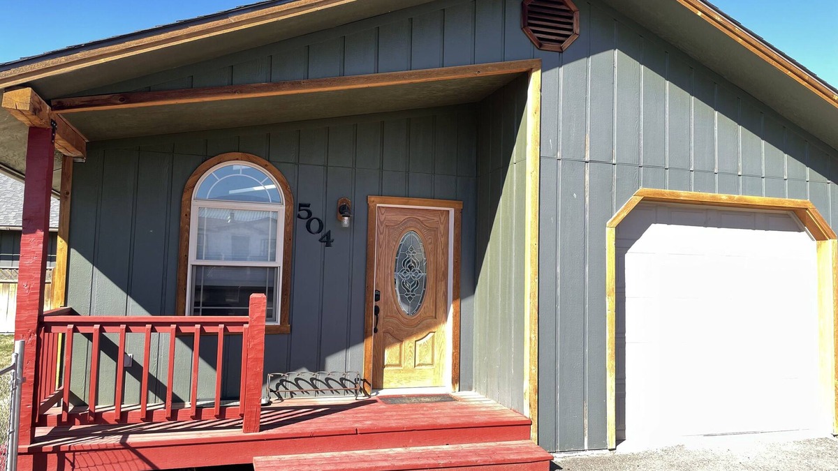 Dubois House | Beartracks Retreat