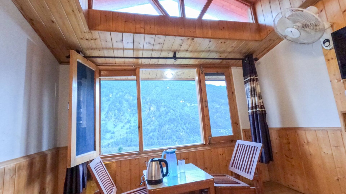 Jagatsukh Bed & Breakfast | Beatiful rooms with wifi and parking