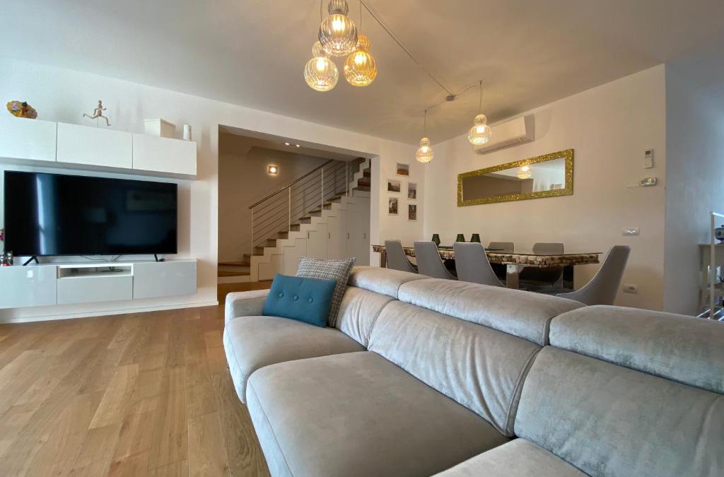 Ravenna Apartment | Beatrice Luxury Home
