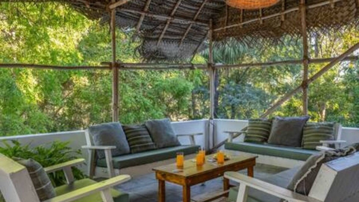 Kalapettai House | Beatrice Villa on Serenity Beach, 4BHK | PVB