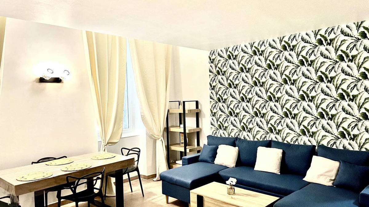 Noailles Apartment | BEAU 48 M2 VIEUX PORT