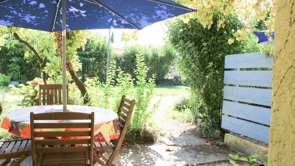 Saint-Paul-Trois-Chateaux Apartment | Beau Gîte Avec Piscine Sécurisée/4 Personnes.localisation Idéale