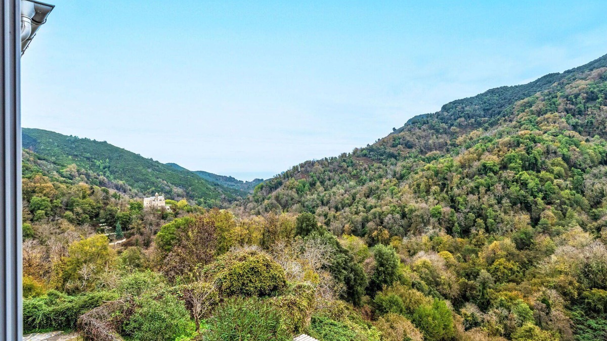 Santa-Reparata-di-Moriani House | Beautiful villa for 6 guests with WIFI, TV, terrace, pets allowed, panoramic view and parking