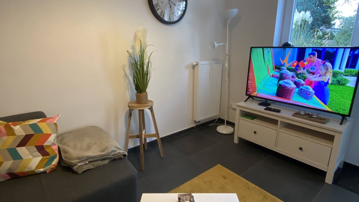Ransart Apartment | Beau Petit Appartement au Calme Avec Jardin