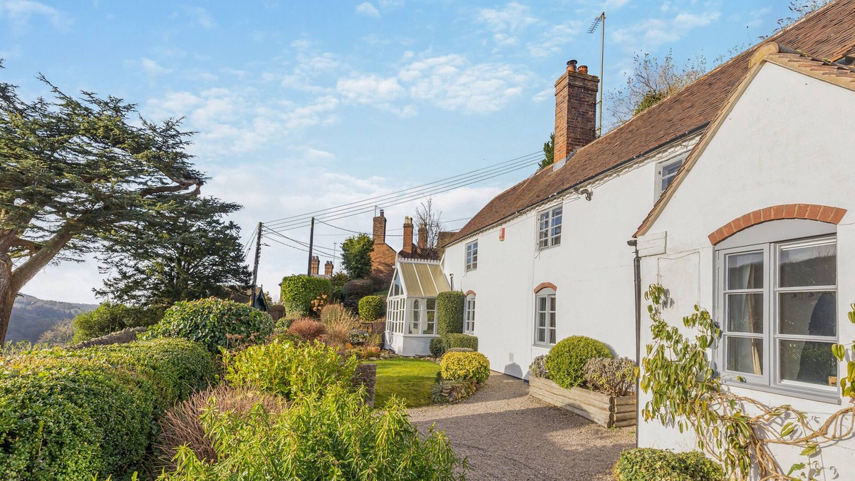 Ironbridge House | Beau View Cottage - Three Bedroom House, Sleeps 5