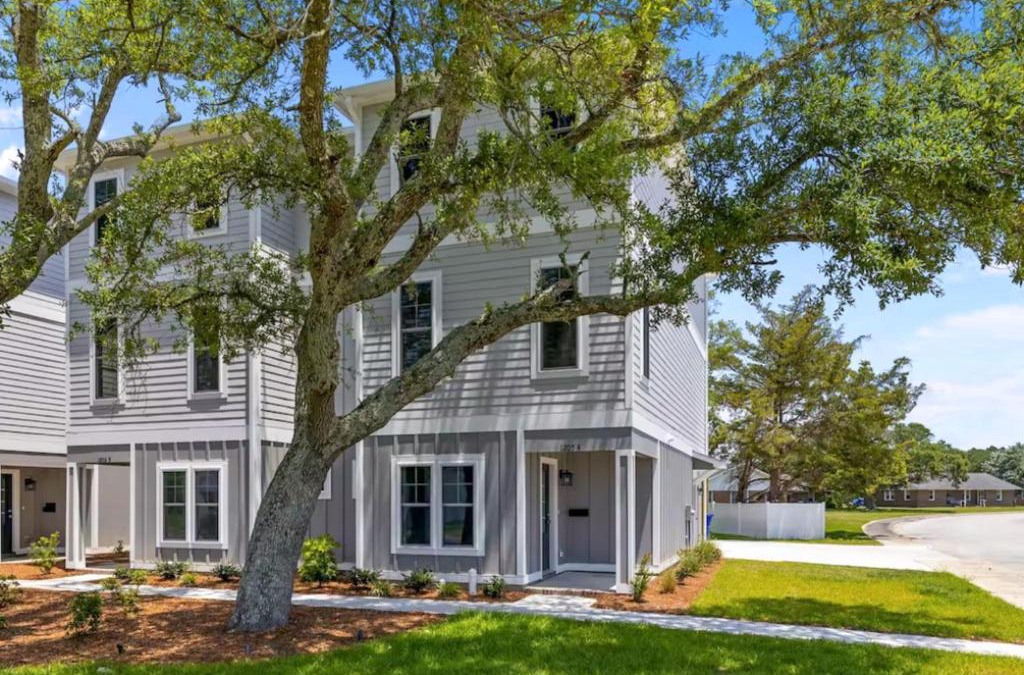 Morehead City House | Beaufort Villas - A&B Duplex