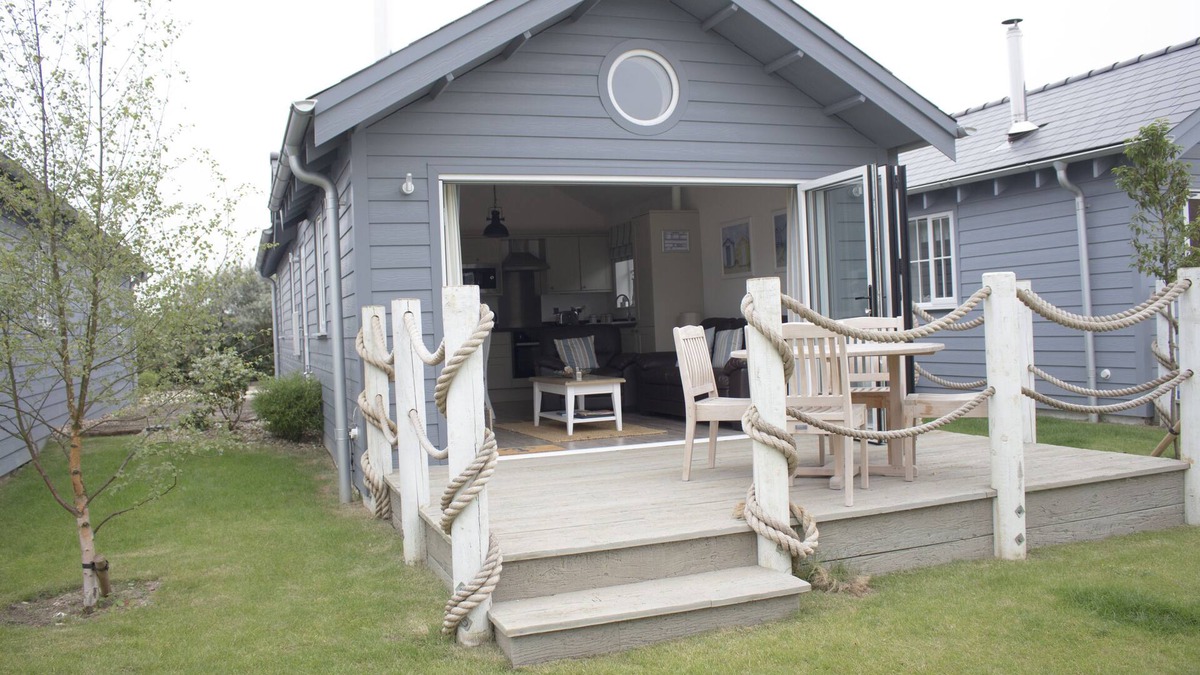 Muston House | Beaurepaire, Beach House at The Bay Filey.