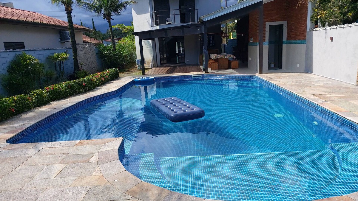 Balneario Mogiano House | Beautiful, spacious house in a gated community.