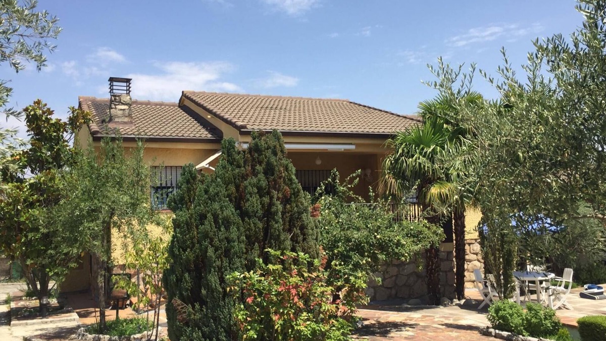 Cabanillas de la Sierra Ski Chalet | Beautiful villa in the northern mountains of Madrid