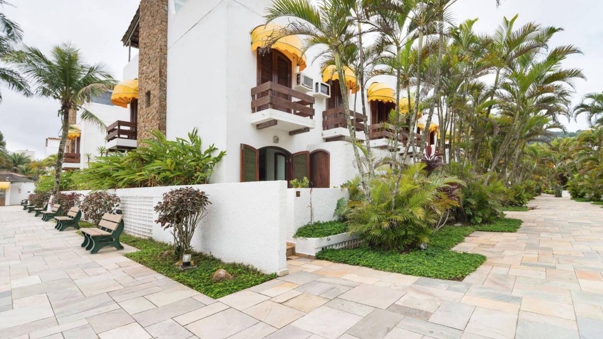 Loteamento Joao Batista Juliao House | Beautiful House Foot in the Sand
