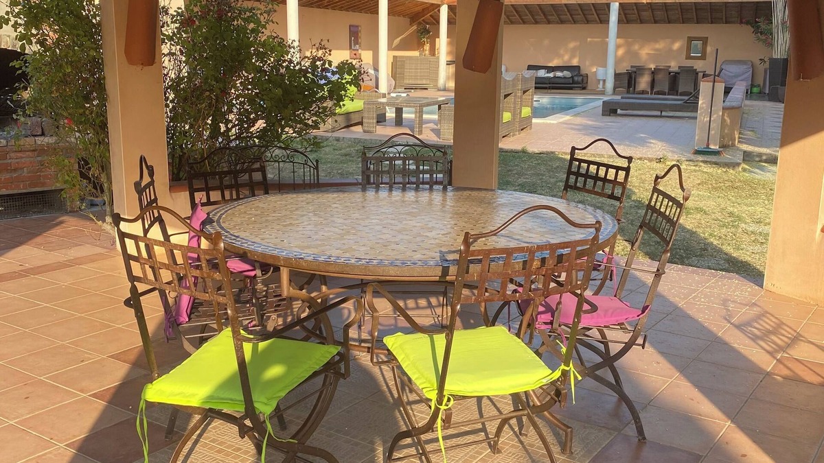 Saint-Sulpice House | Beautiful single storey house of 160 m2 fully fenced with swimming pool