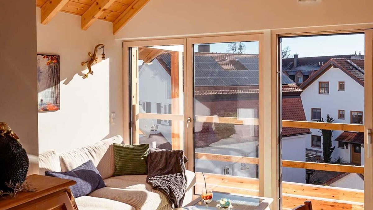 Weilheim Apartment | Beautiful 85 m² rooftop apartment with alpine views in Weilheim, absolutely close to the center