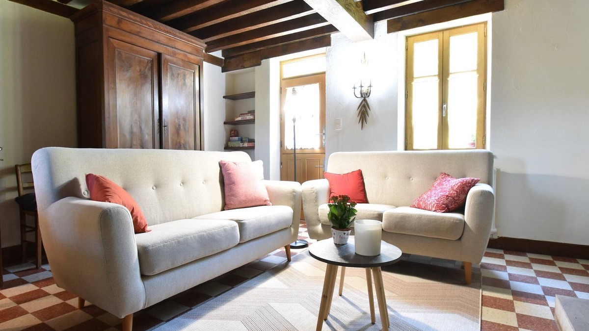Chantenay-Saint-Imbert House | Beautiful authentic holiday home with pool
