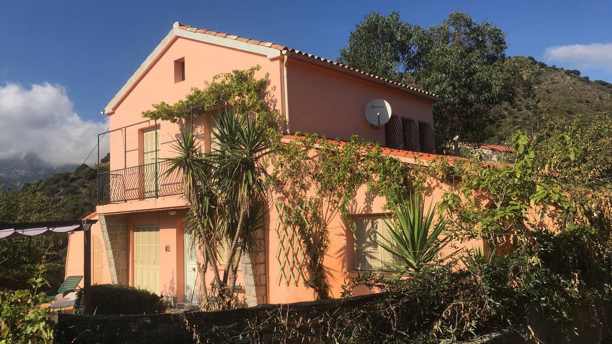 Santa-Maria-Figaniella House | Beautiful Corsican house 15 minutes from the beaches