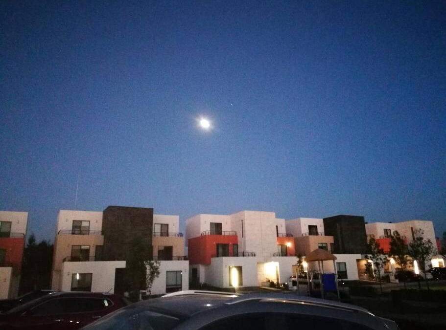 Calimaya Villa | Beautiful 3BR townhouse with on-premises parking
