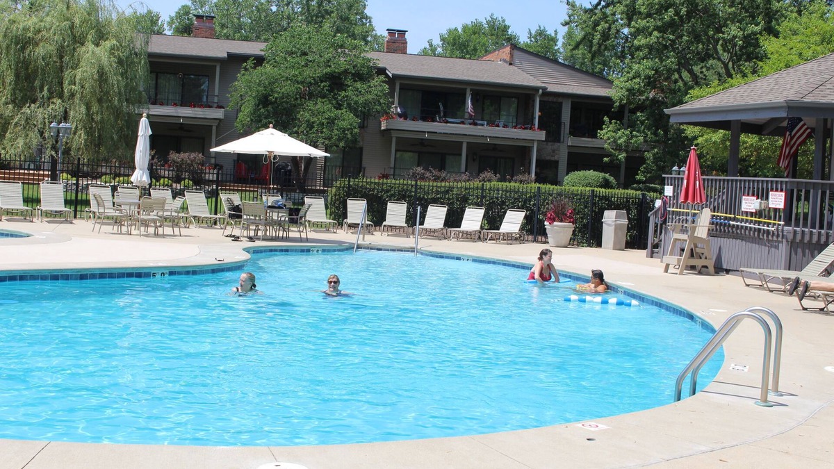 Fontana-on-Geneva Lake Condo | Beautifully updated. Abbey Villa-2 Bedroom in Fontana!