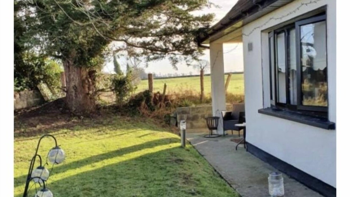 Athy Apartment | Beautiful 1-Bed Apartment in Kilkea