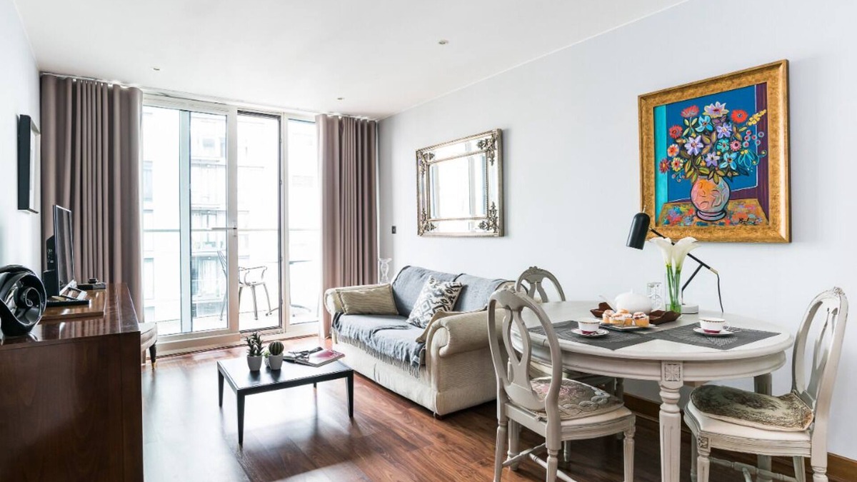 Queenstown Apartment | Beautiful 1 bed flat Chelsea Bridge Wharf